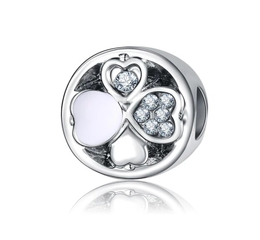 Charm en Plata Hearts of Love